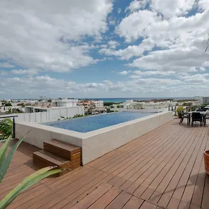 Apartment Lotus By Playa District
